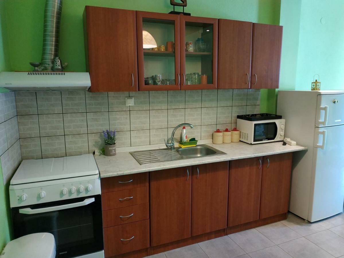 Nikol'S Apartment Nea Iraklitsa Екстериор снимка